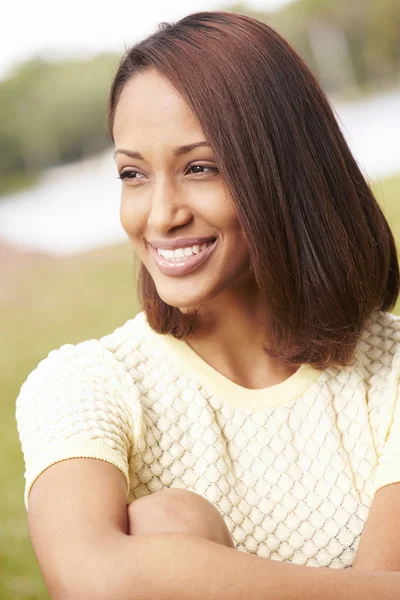 Young Woman In Garden — Stock Photo, Image