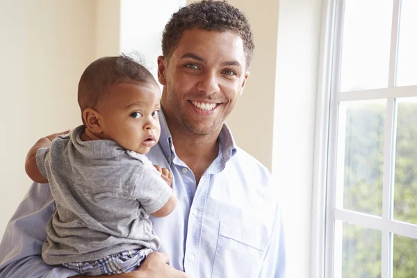 Padre con hijo bebé — Foto de Stock