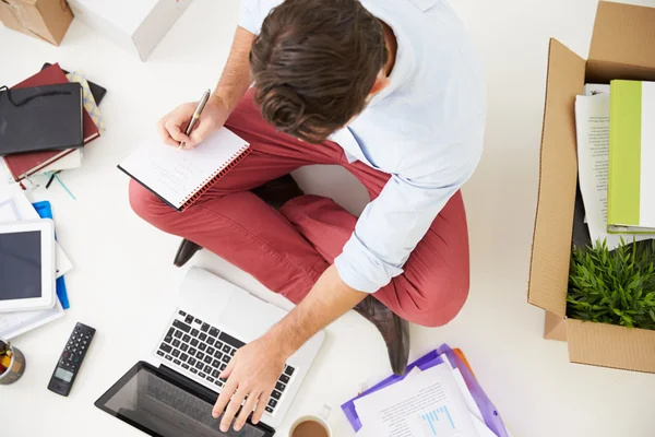 Start Up Business Moving Into Office — Stock Photo, Image