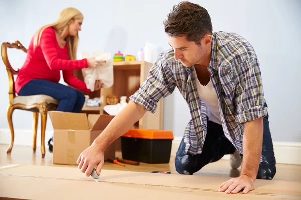 Coppia Preparazione Per Assemblare Piatto — Foto Stock