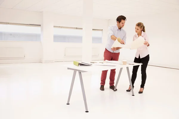 Architects Planning Layout Of Empty Office — Stock Photo, Image