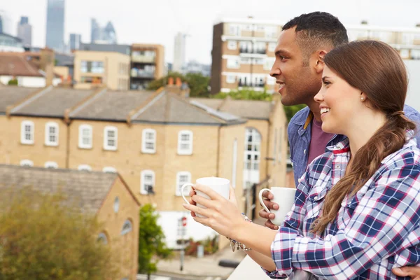 Couple Relaxing On Rooftop Garden — Stock Photo, Image