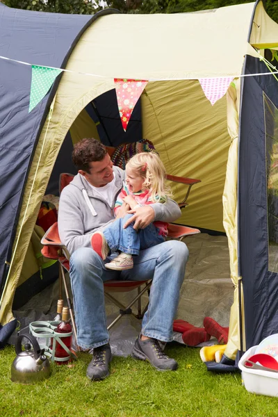 Father And Daughter Enjoying Camping — Stock Photo, Image