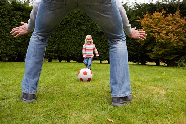 Father And Daughter Playing Football — Stock Photo, Image