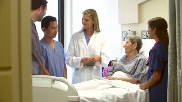 Medical Team Talking To Patient — Stock Video