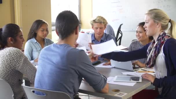 Étudiants collaborant au projet — Video