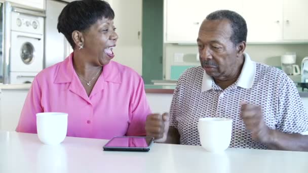 Senior Couple Using Digital Tablet — Stock Video