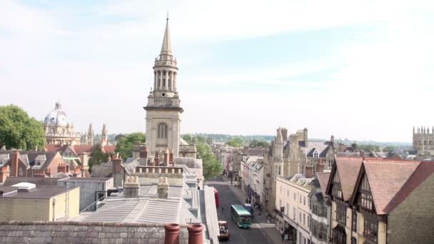 Panoramisch uitzicht op de Skyline van Oxford stad en daken — Stockvideo