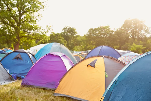 Tents at a music festival campsite — Stock Photo, Image