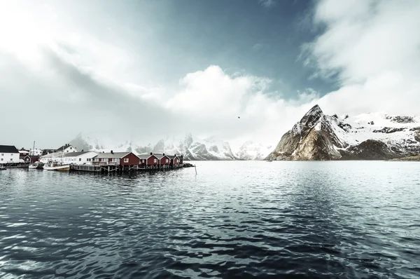 Bahar günbatımı - Reine, Lofoten Adaları, Norveç — Stok fotoğraf