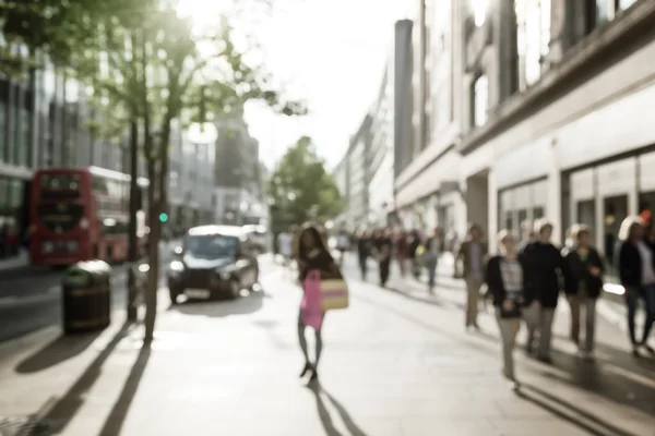 Gente en Bokeh, calle de Londres — Foto de Stock