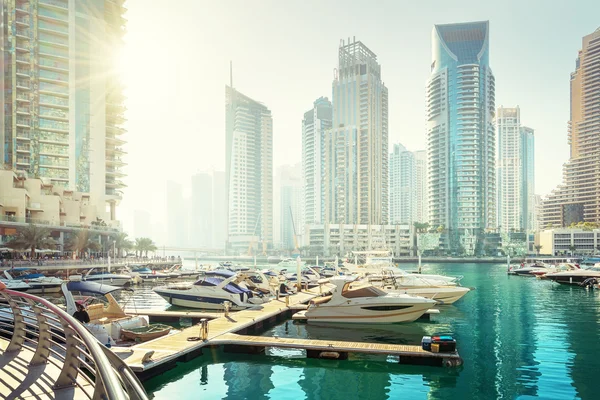 Dubai Marina ao pôr do sol, Emirados Árabes Unidos — Fotografia de Stock