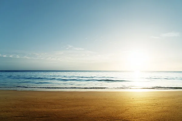 Seyşeller sahilde günbatımı — Stok fotoğraf
