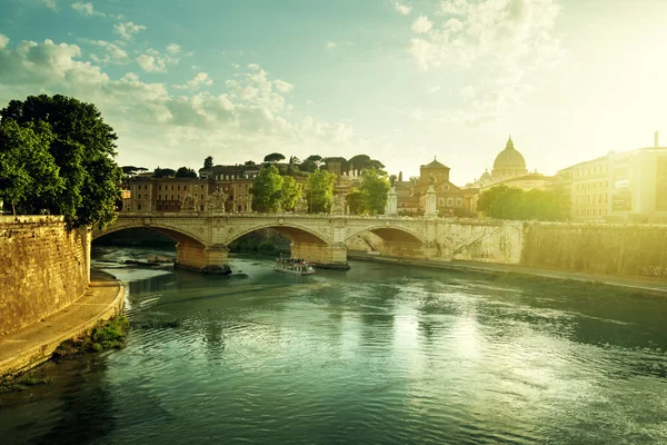 Veduta del Vaticano al tramonto, Roma — Foto Stock