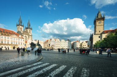 Prag 'daki eski kasaba meydanı. Çek Cumhuriyeti