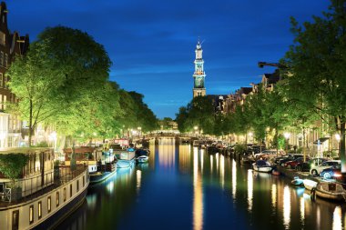 Amsterdam, Hollanda 'daki Westerkerk kilise kulesi.