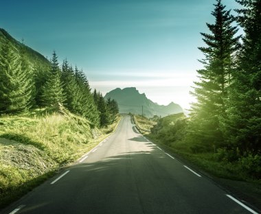 yol dağ, Lofoten Adaları, Norveç
