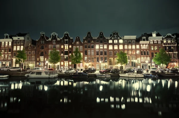 Νυχτερινή άποψη του Άμστερνταμ, Ολλανδία — Φωτογραφία Αρχείου