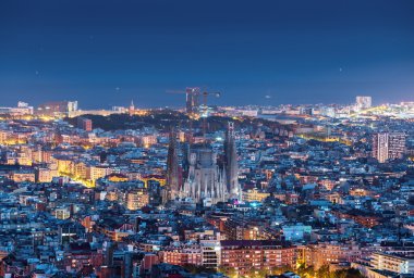 Barselona manzarası panorama, gece, İspanya
