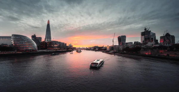 Ορίζοντας Λονδίνου Από Tower Bridge Ηνωμένο Βασίλειο — Φωτογραφία Αρχείου