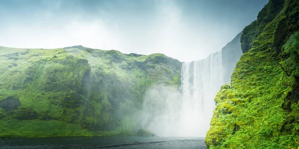 Cachoeira Skogarfoss Dia Verão Islândia — Fotografia de Stock