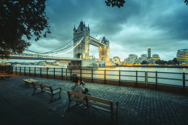 Tower Bridge Londynie Wielka Brytania Zachodzie Słońca — Zdjęcie stockowe