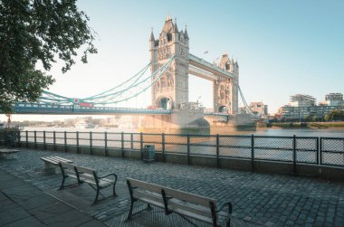 Londra 'daki kule köprüsü.