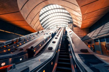 Canary Wharf metro istasyonu, Londra, İngiltere, İngiltere 
