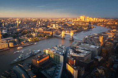 Tower Bridge, İngiltere ile Londra hava görüntüsü