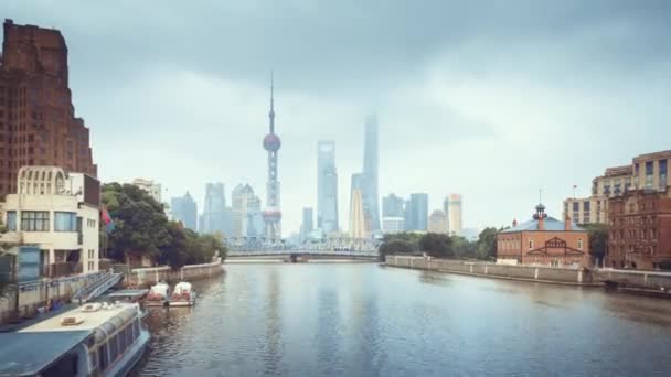 Hyper Lapse Van Zonsondergang Shanghai Skyline Waibaidu Brug China — Stockvideo
