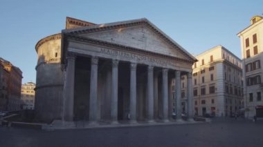 Sabahın erken saatlerinde Roma, İtalya