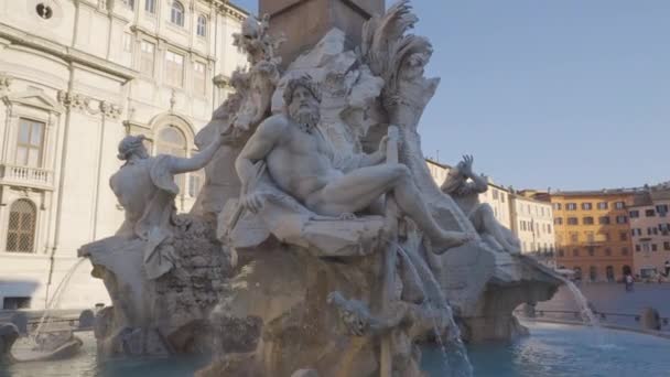 Statue Zevs Berninis Fontene Fire Elver Piazza Navona Roma – stockvideo