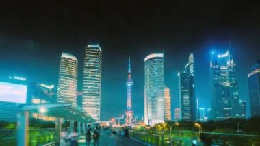 Hiper hata, Pudong finans bölgesi Şangay, Çin