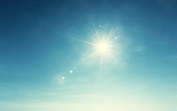 青空と太陽 — ストック写真