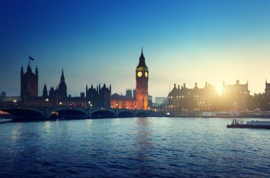 Big ben ile westminster günbatımı, Londra, İngiltere 