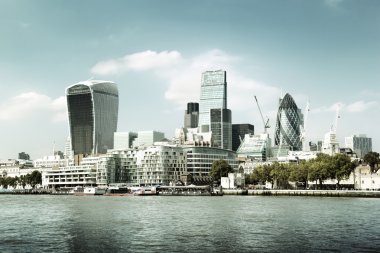 Thames Nehri Londra şehir manzarası