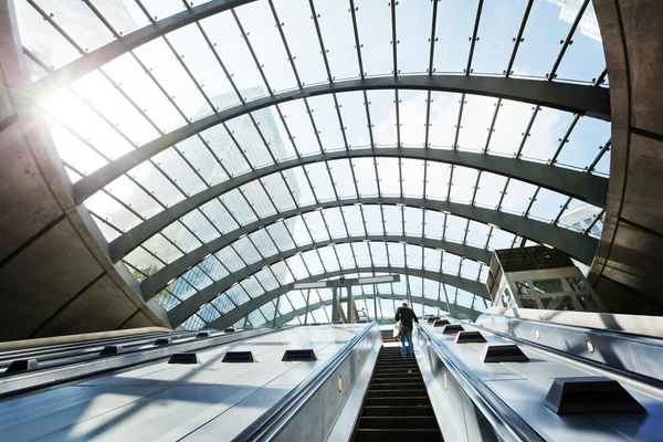 カナリーワーフ地下鉄駅,ロンドン,イギリス — ストック写真