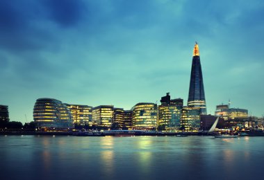  Gün batımında, İngiltere'de Londra şehir