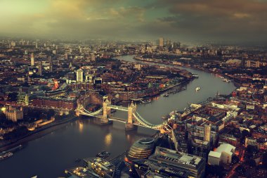 Tower Bridge, İngiltere ile Londra hava görüntüsü