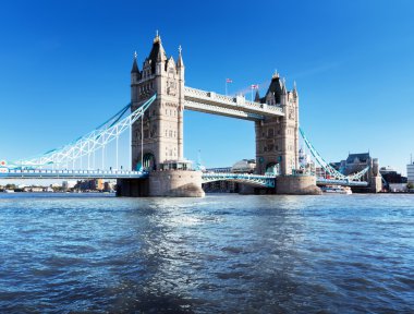 Londra 'daki kule köprüsü.