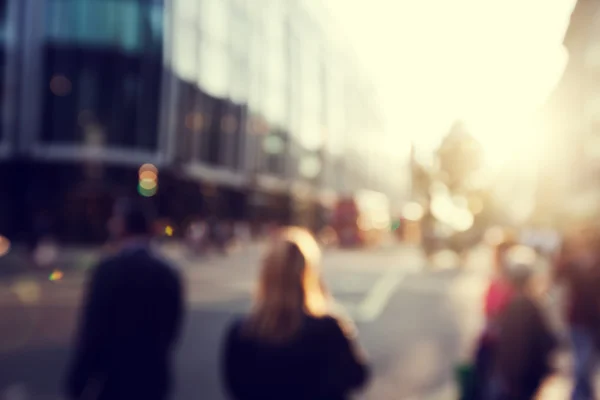 Menschen in Bokeh, Straße von London — Stockfoto