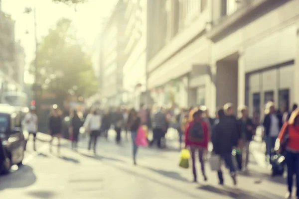 Gente en Bokeh, calle de Londres — Foto de Stock