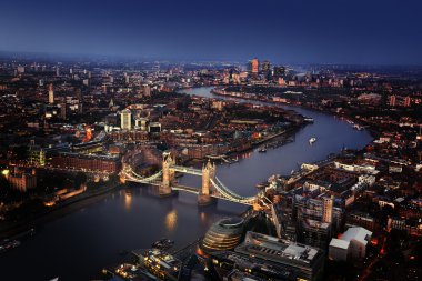 Tower Bridge, İngiltere ile Londra hava görüntüsü