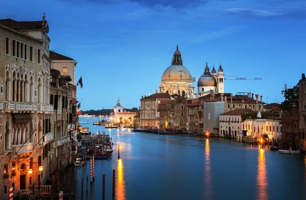 Kanał Grande i Bazylika Santa Maria della Salute, Wenecja, Włochy — Zdjęcie stockowe