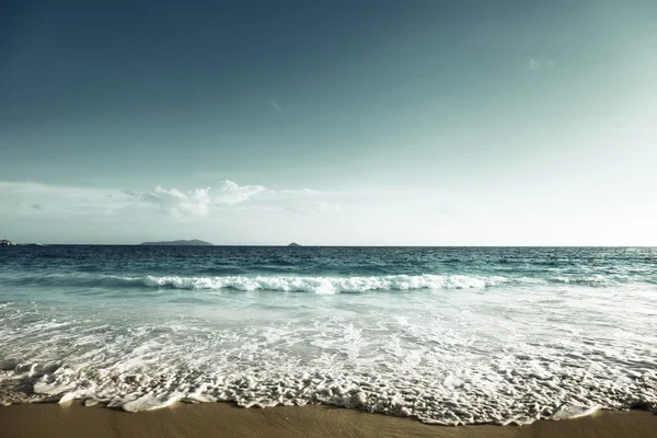 Solnedgång på Seychellerna beach — Stockfoto