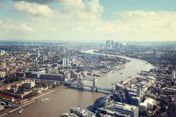 Londres vista aérea com Tower Bridge — Fotografia de Stock