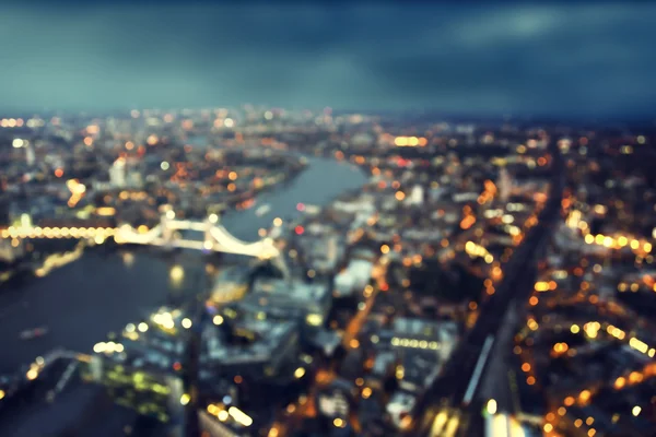 タワー ブリッジ、イギリスとロンドン上空のボケ味 — ストック写真