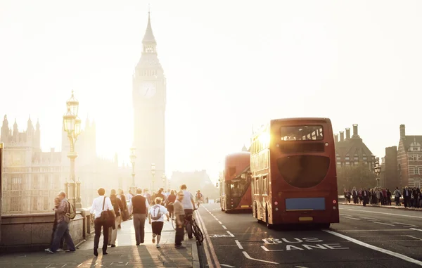 Westminster Köprüsü'nde günbatımı, Londra, İngiltere — Stok fotoğraf