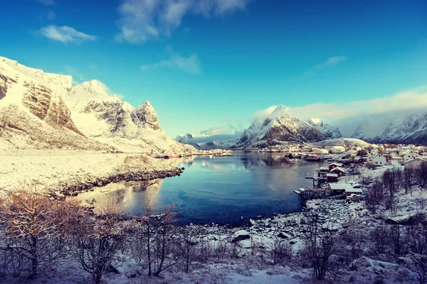 Neve em Reine Village, Lofoten Islands, Noruega — Fotografia de Stock