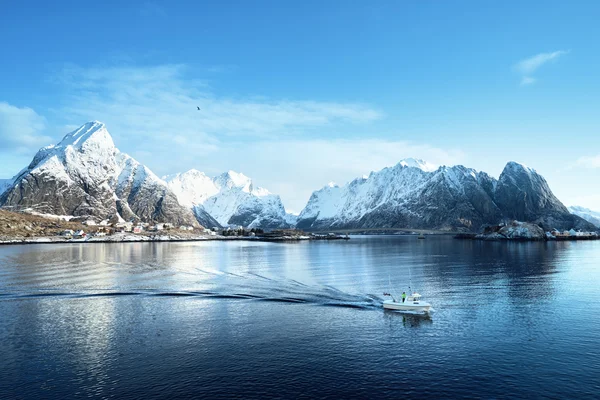 Solig dag, Lofotens öar, Norge — Stockfoto